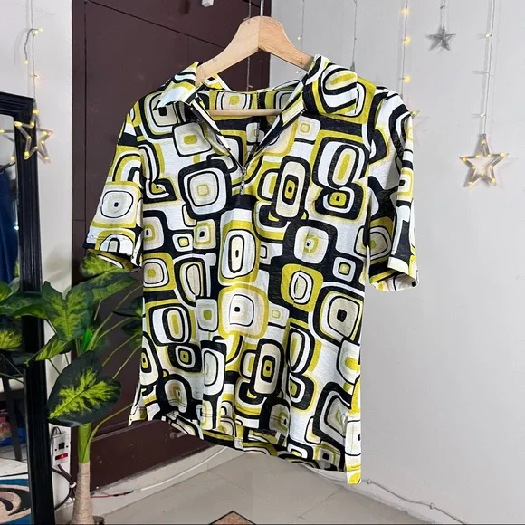 New- Designer top from Spain - Picture 1 of 5